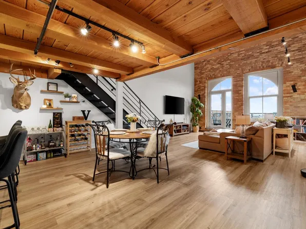 191 North Broadway #705, Milwaukee, WI 53202