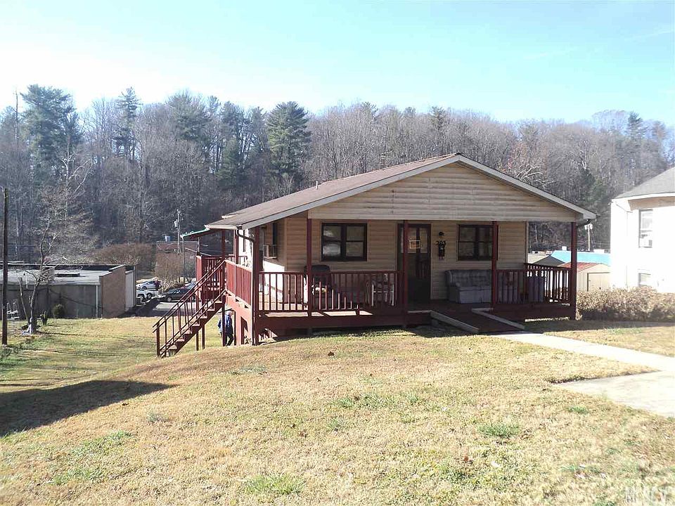 1st image of 203 Newland Pl NW