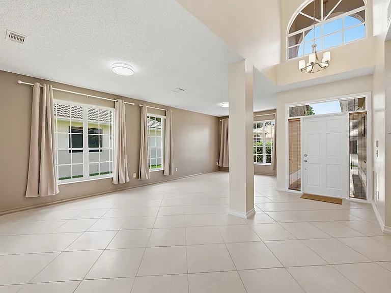 18474 Old Princeton Ln — Photo 5
