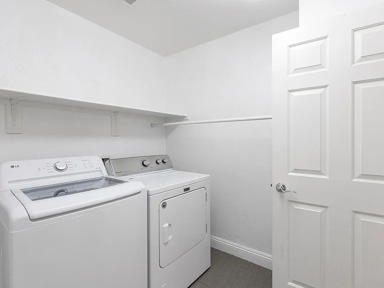 7970 Pomona Valley Ct — Photo 22