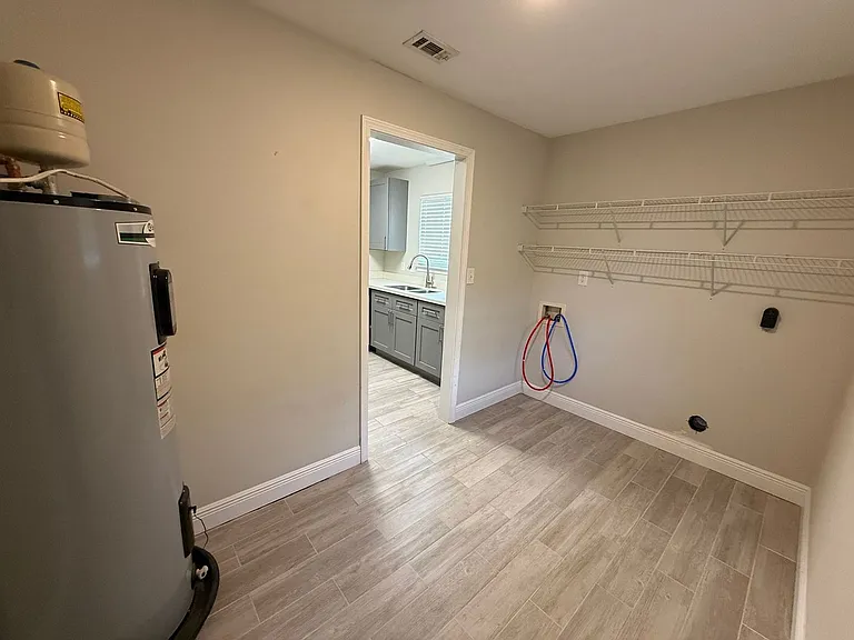 3238A Redwood Ln — Photo 9