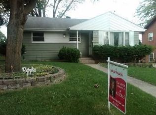 722 NW Holcomb Dr, Mundelein, IL