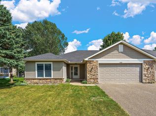 1825 Windmill Dr, Baldwin, WI 54002
