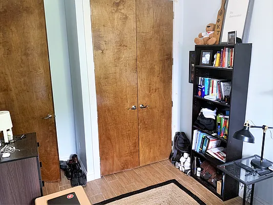 Rented by Reyes & Elsamad Real Estate Group | media 6