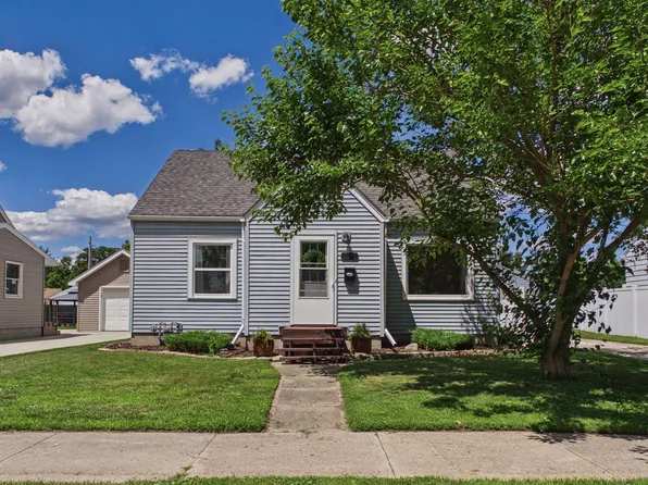 2111 1st Ave SE, Austin, MN 55912