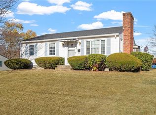 211 Knollwood Dr, Woonsocket, RI 02895