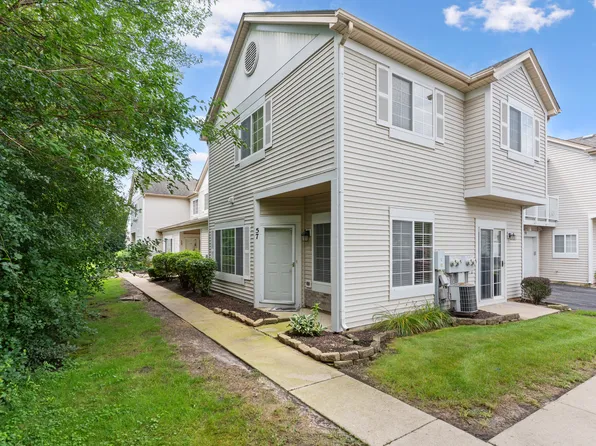 57 Braxton Ln #57, Aurora, IL 60504