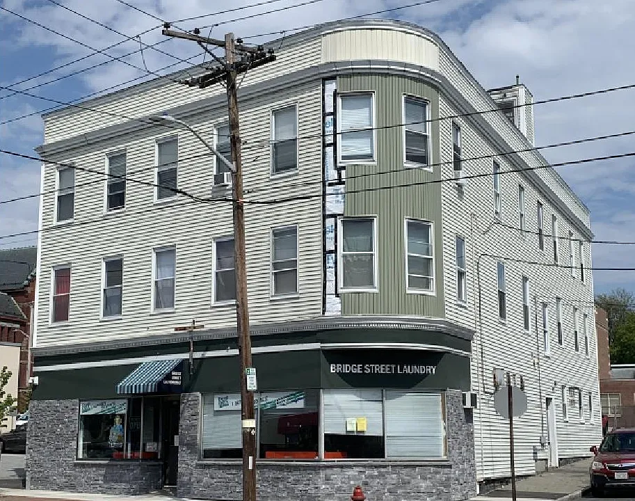 485 Bridge St