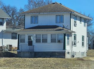 521 New York Ave, Creston, IA 50801