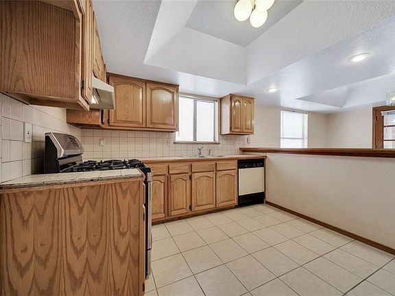 4th image of 12074 Village Gate Dr
