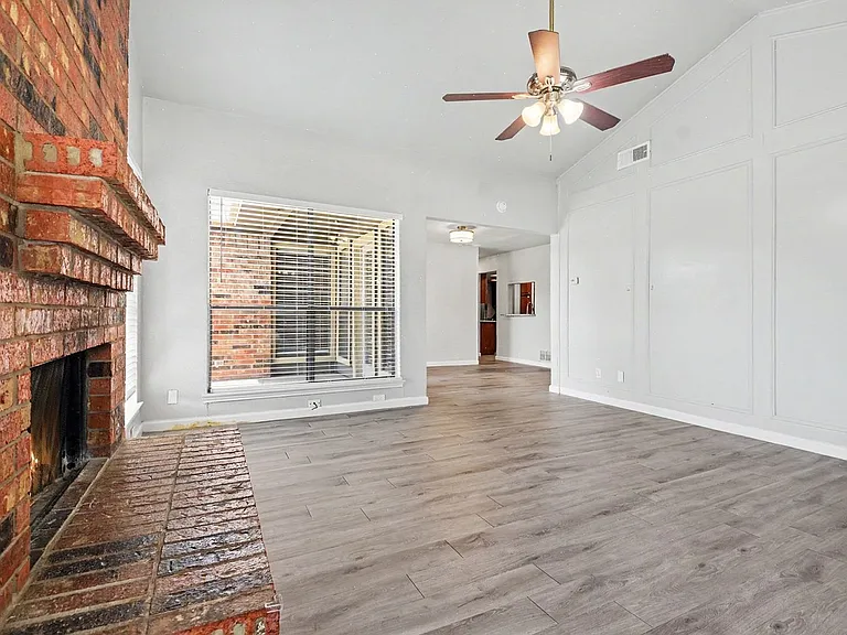 2201 Jackson Cir — Photo 6