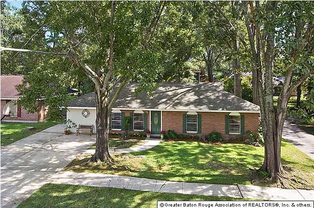 2nd image of 1942 Stafford Dr