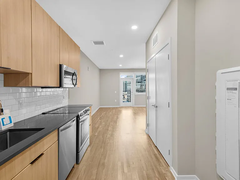 The Keystone Apartments — Photo 78