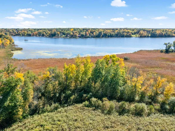 1 328th Ave NW, Cambridge, MN 55008