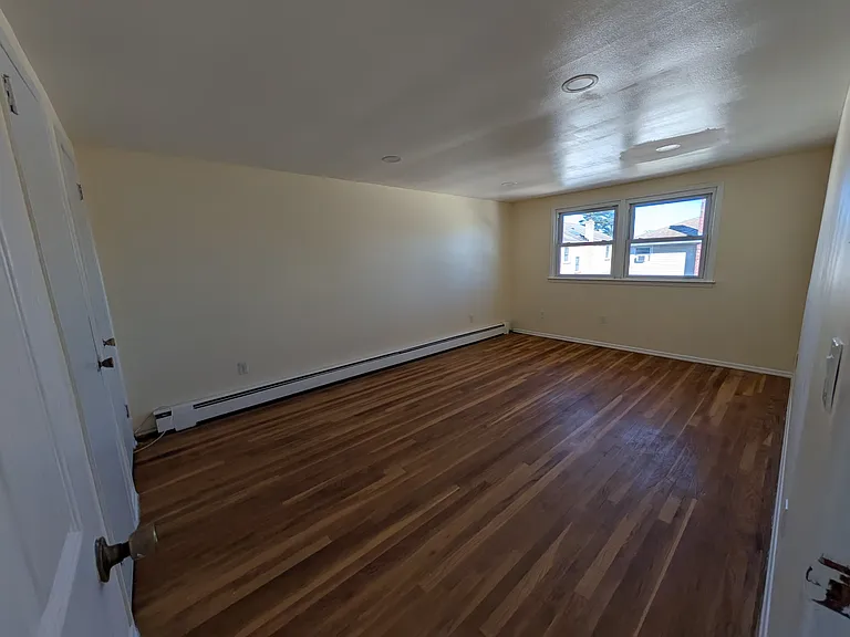 311 Litchfield Ave #2 — Photo 8