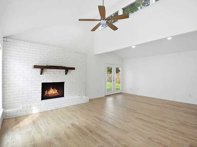 19407 Enchantford Ct — Photo 10