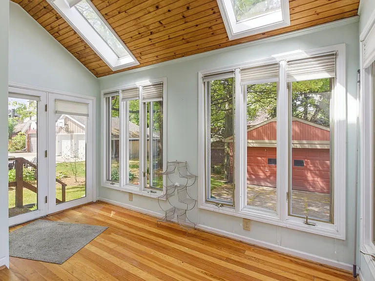 1524 Murray Ave — Photo 20