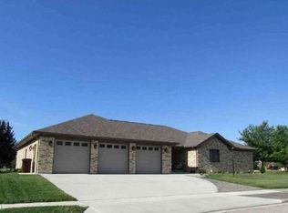 113 Aspen Dr, Greenville, OH 45331
