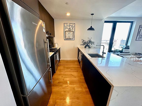 5th image of 25 E 19th St Penthouse B