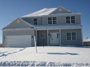 7045 Cattlemans Crossing Rd, Cicero, NY 13039