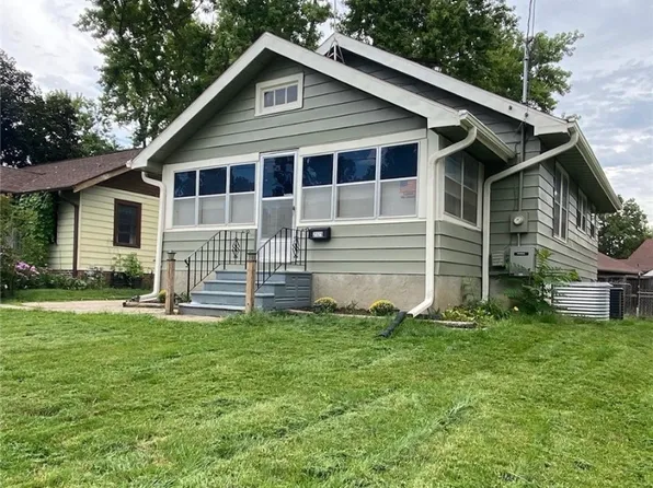 2325 44th St, Des Moines, IA 50310