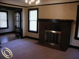 5th image of 204 S Houghton St