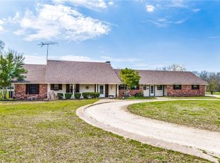 455 Eagle Point Rd, Van Alstyne, TX 75495
