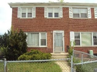 9592 Potter Rd, Worth, IL 60016