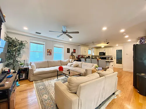 12 Fern St #2 Photo 1