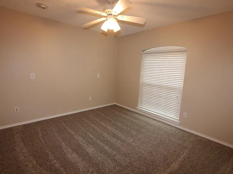 3504 Hilltop Ln — Photo 13