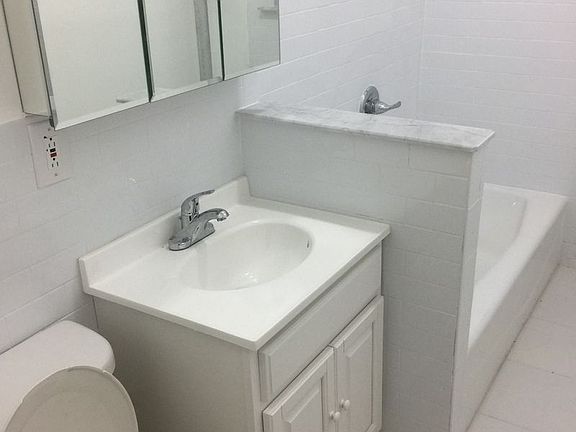 3rd image of 430 Senator St APT 19