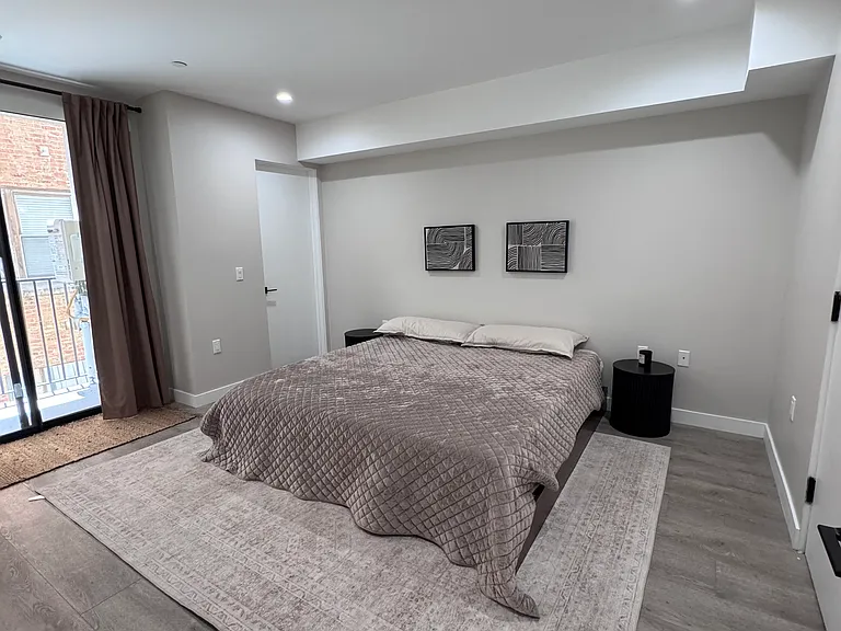 1846 N Cherokee Ave #303 — Photo 4