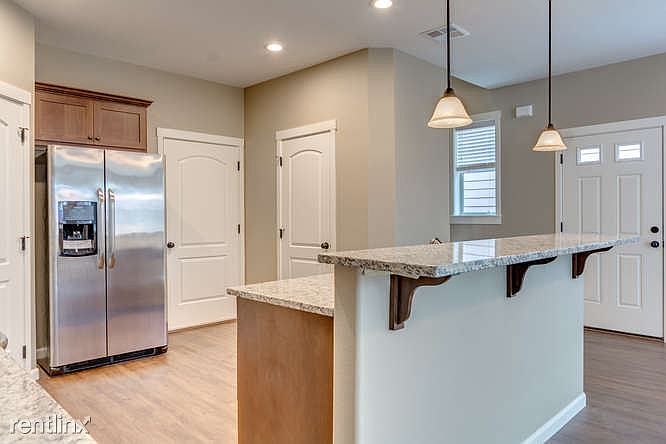 3307 NE 43rd Pl Vancouver WA-small-014-17-3307 NE 43rd Place