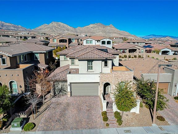 3rd image of 11854 Cogoleto Ave