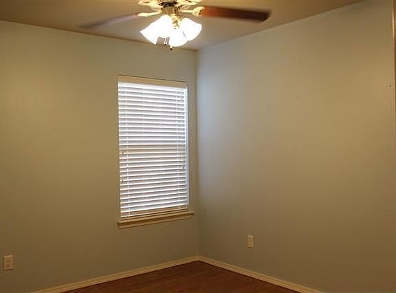 5th image of 1218 W Stonecrest Ave