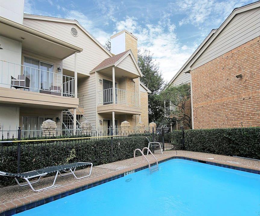 1st image of 12550 Whittington Dr APT 304