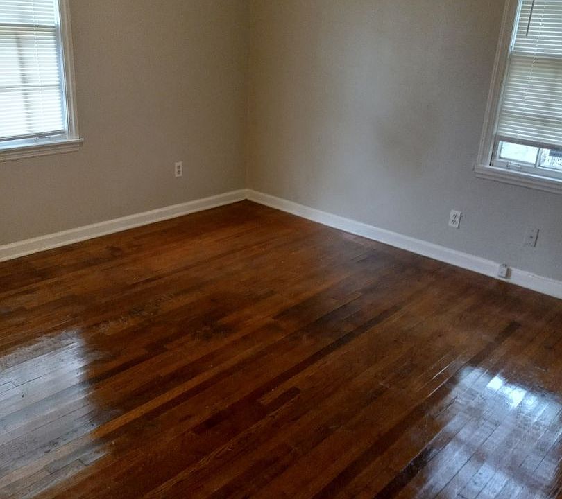 2nd image of 1020 Whitaker Dr