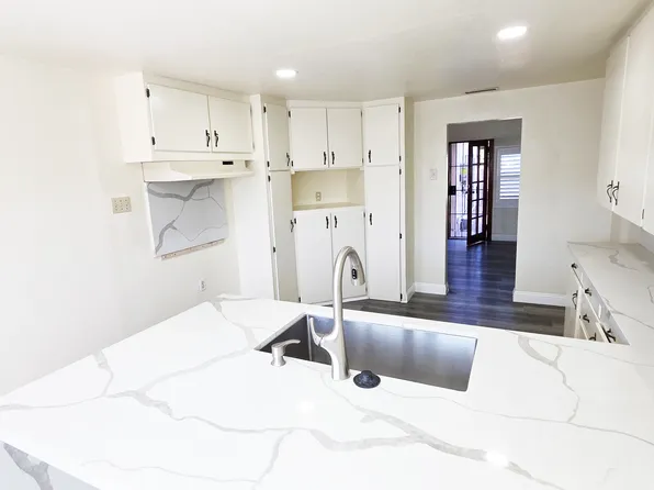 9607 Cypress Ave, Fontana, CA 92335