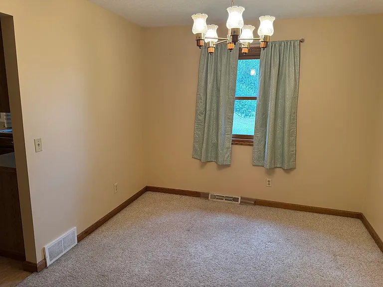 4669 Pinehurst Dr — Photo 11