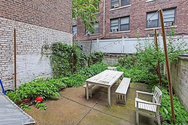 1st image of 27 W 71st St #B