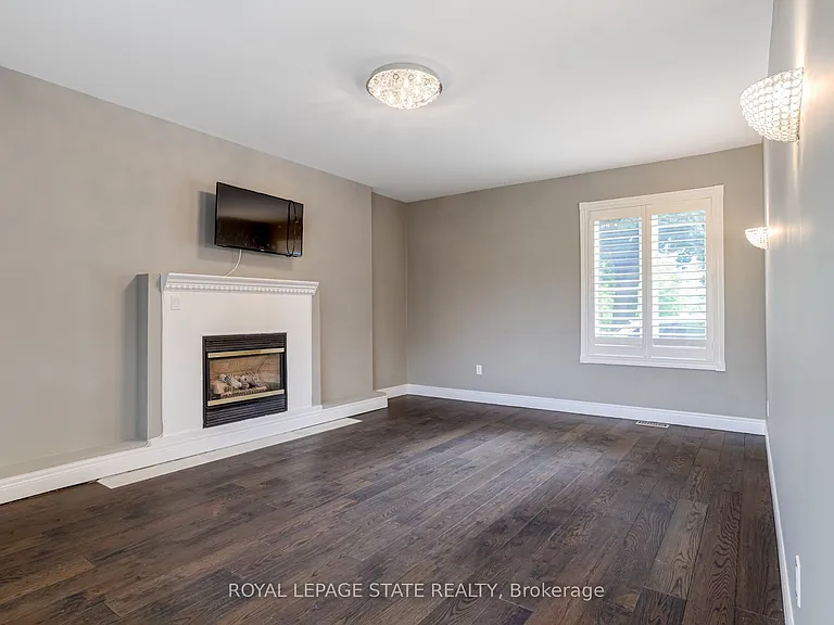 931 Southcote Rd — Photo 25