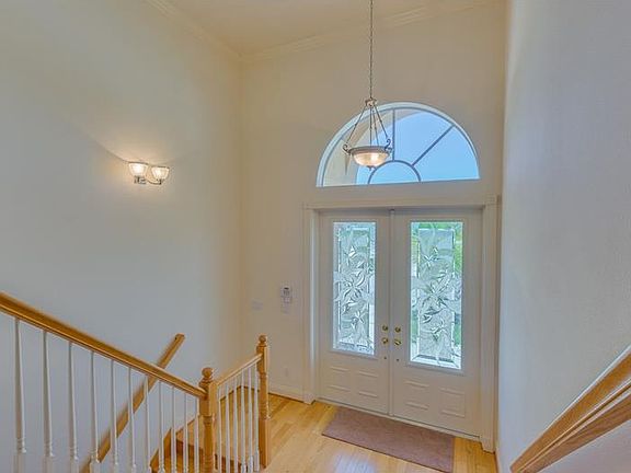 3rd image of 4102 Marine Pkwy