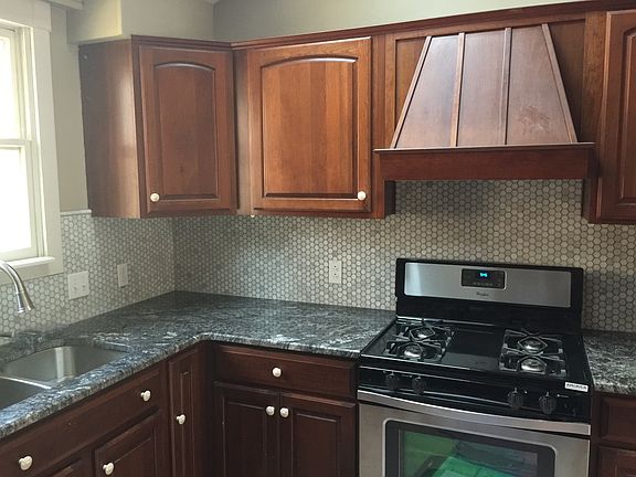 New tile/appl/cntrs/skylight