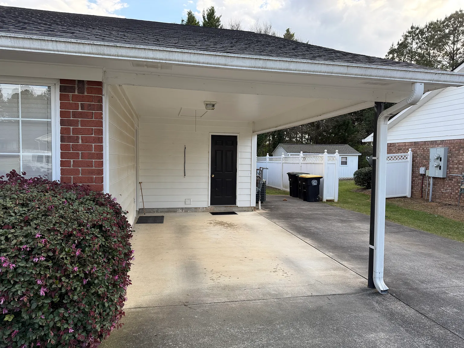 2 bed, 1600 sqft, $1,695 — Photo 2