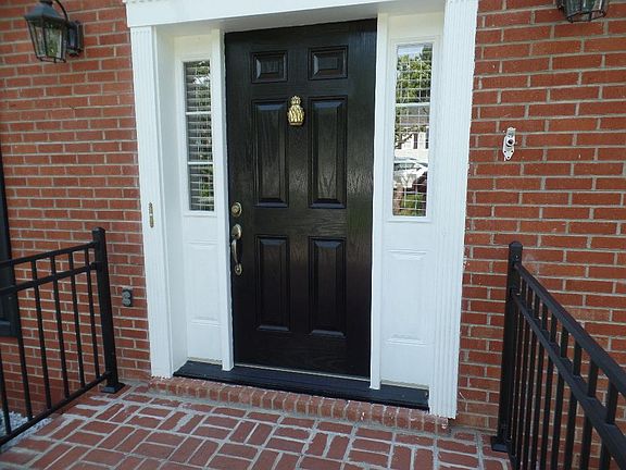 2nd image of 233 Mountain St