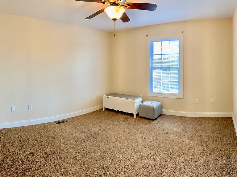 303 Treyson Ln — Photo 11