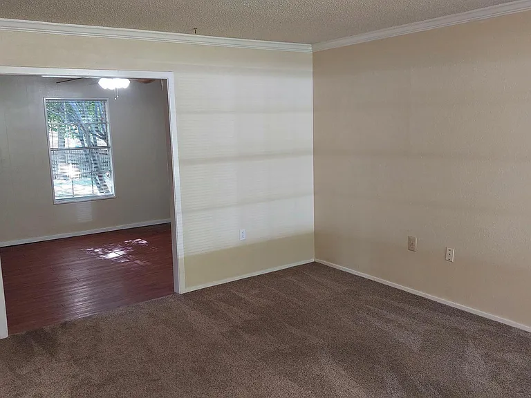 14002 Harbor Dr — Photo 5