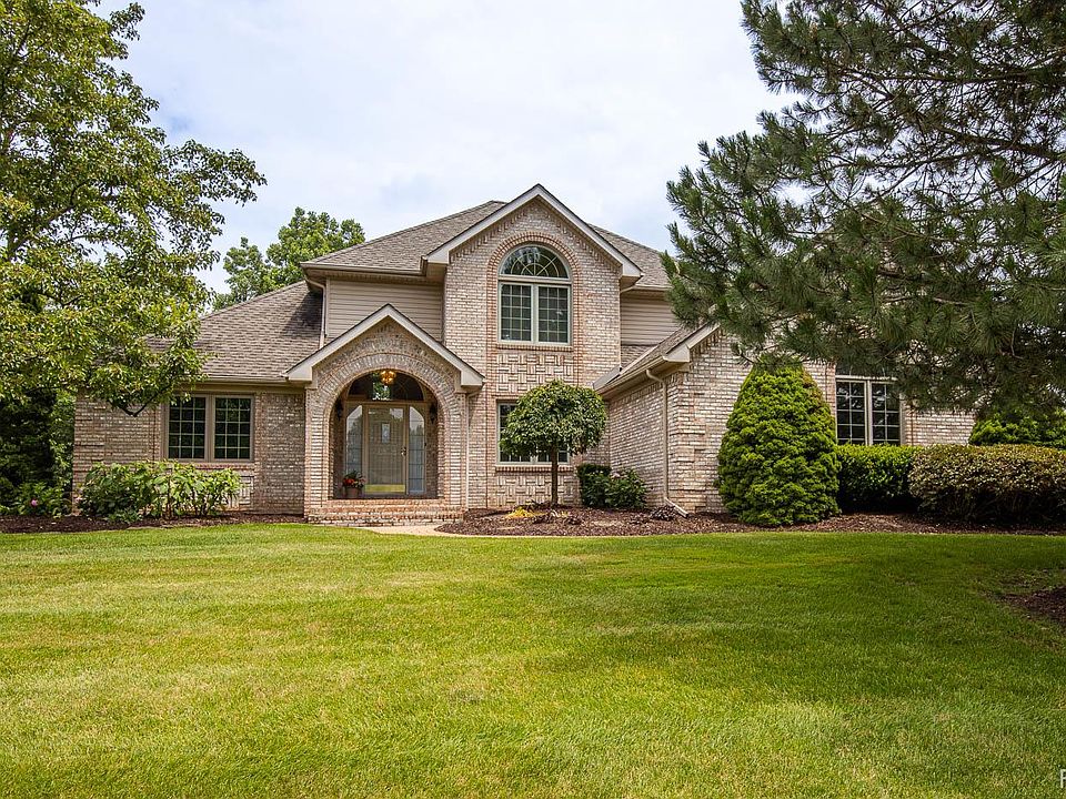 1st image of 2019 Mayfair Dr