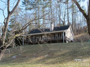 618 Brook Knoll Cir, Weaverville, NC 28787