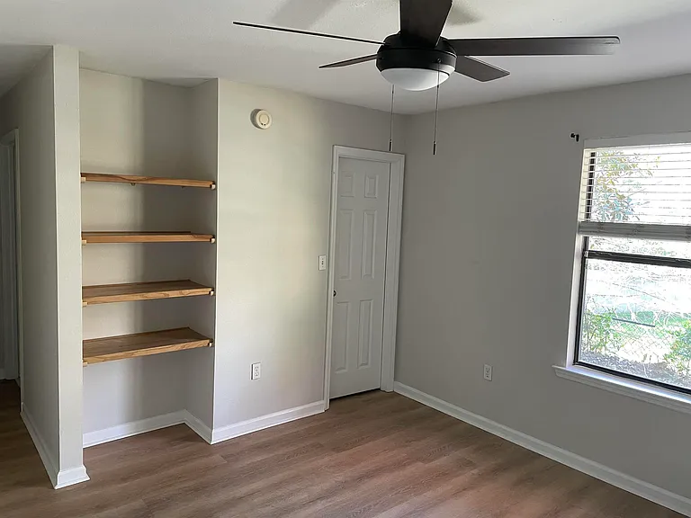 2315 Timber Oaks Ln — Photo 6